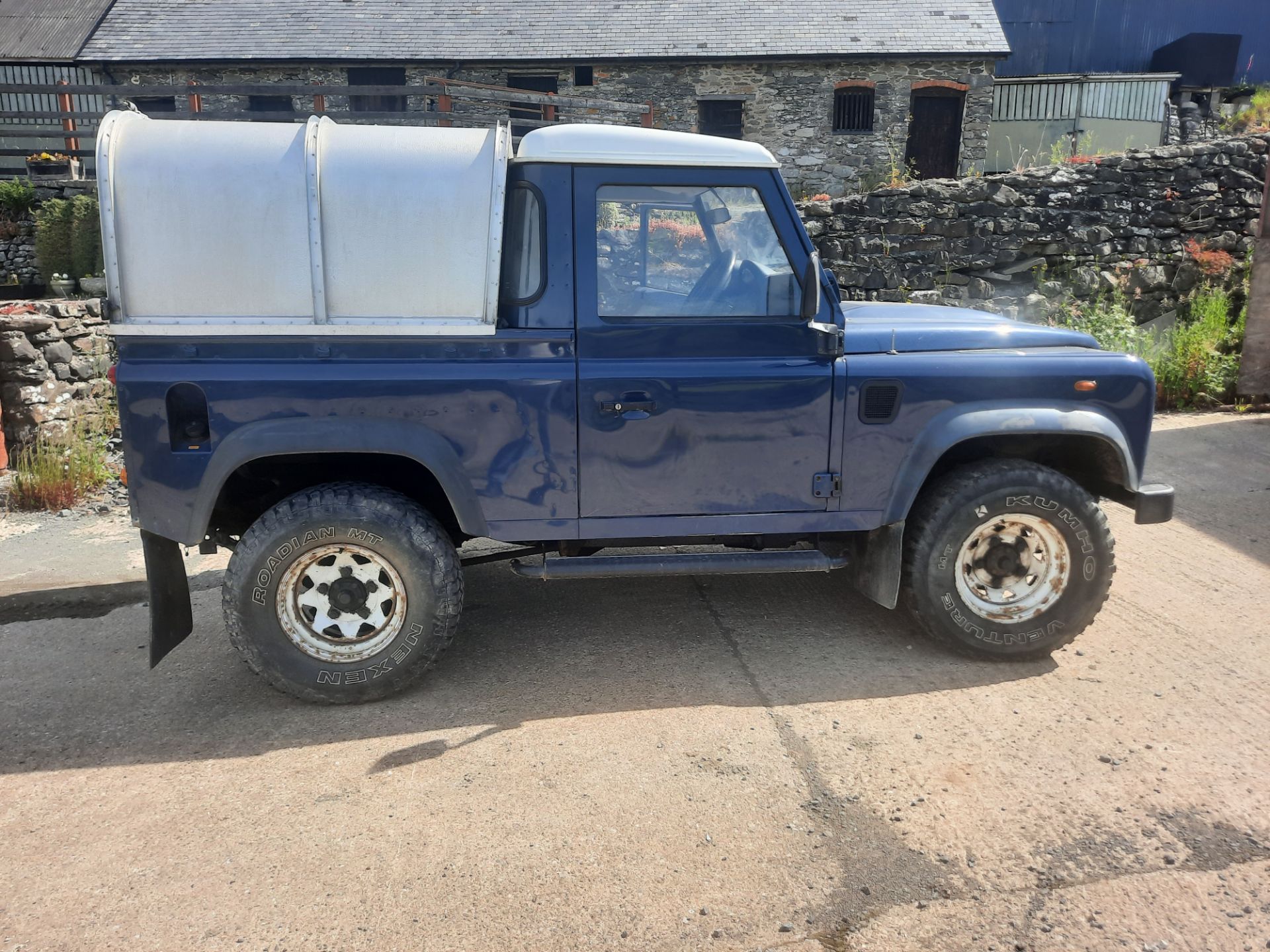 2011 LANDROVER 90 DEFENDER TD - Image 2 of 6