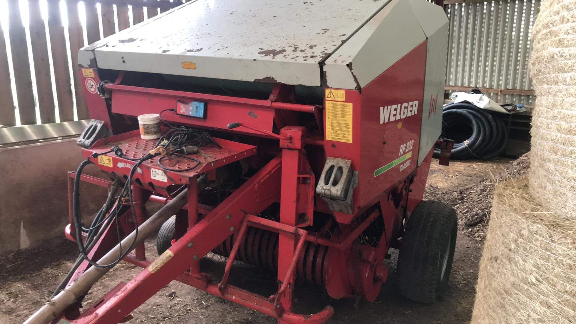 WELGAR 202 ROUND BALER, STRING & NET