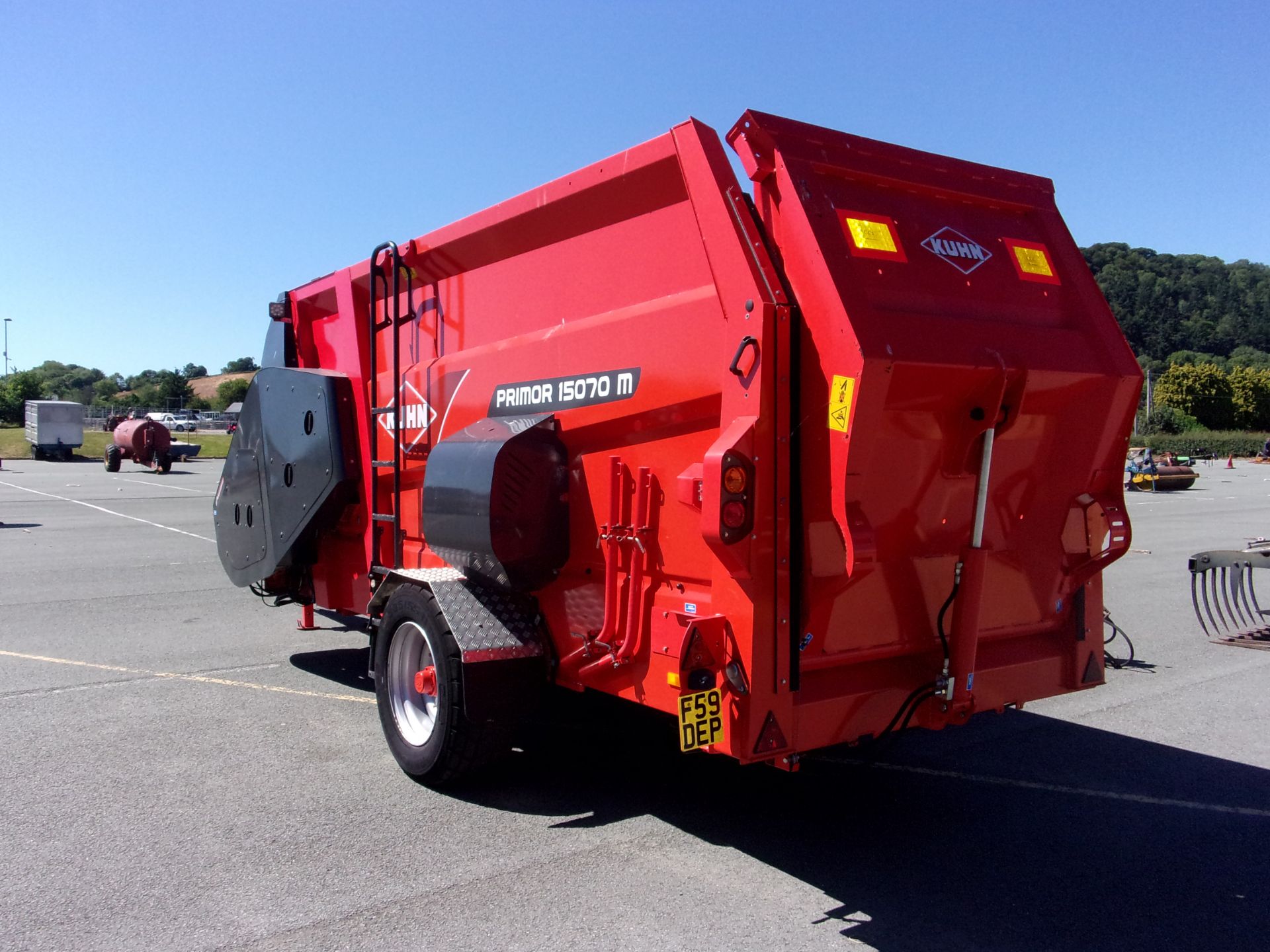 2017 KUHN 15070M STRAW CHOPPER - Image 3 of 7