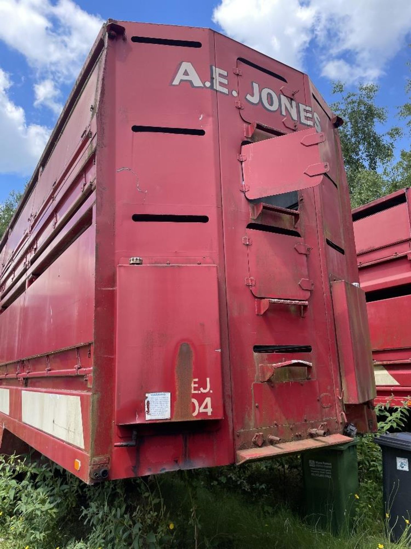 MILLMOOR ALUMINIUM LIVESTOCK TRAILER - Image 2 of 2