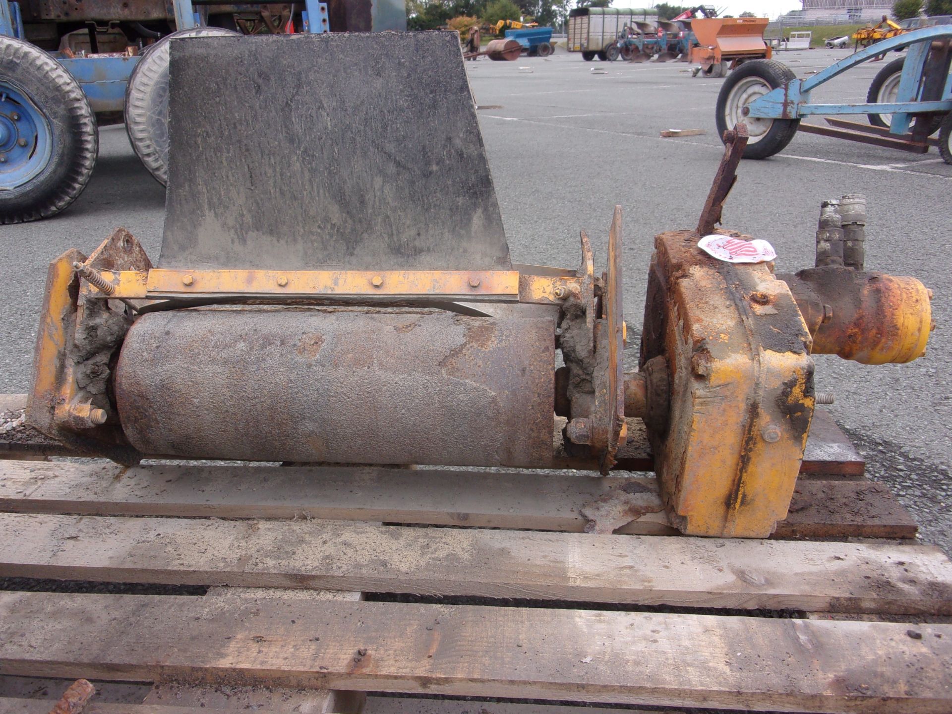HYDRAULIC POWER ROLLER WORKING - Image 2 of 2