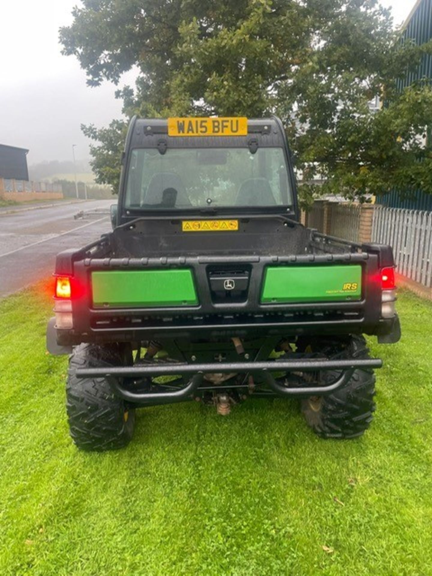 JOHN DEERE 855D GATOR (2015) - Image 7 of 10