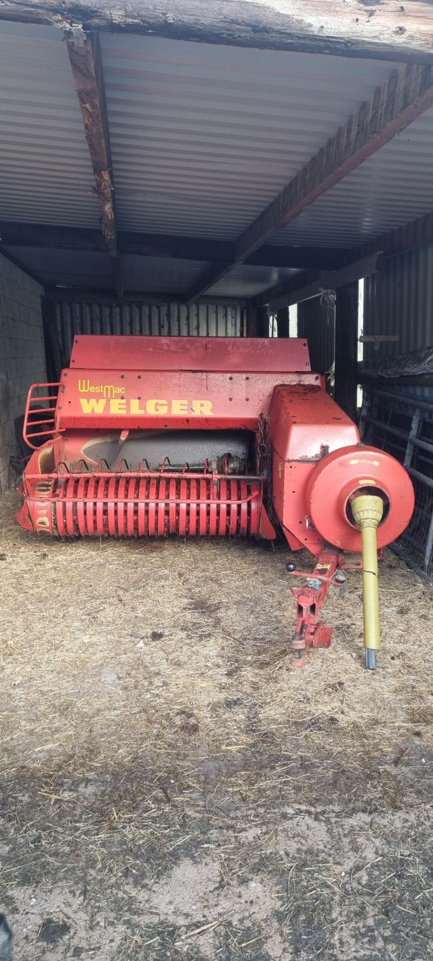 WELGER AP53 BALER