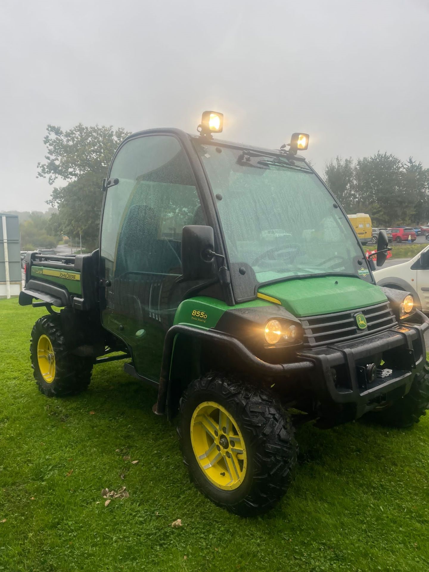 JOHN DEERE 855D GATOR (2015) - Image 5 of 10