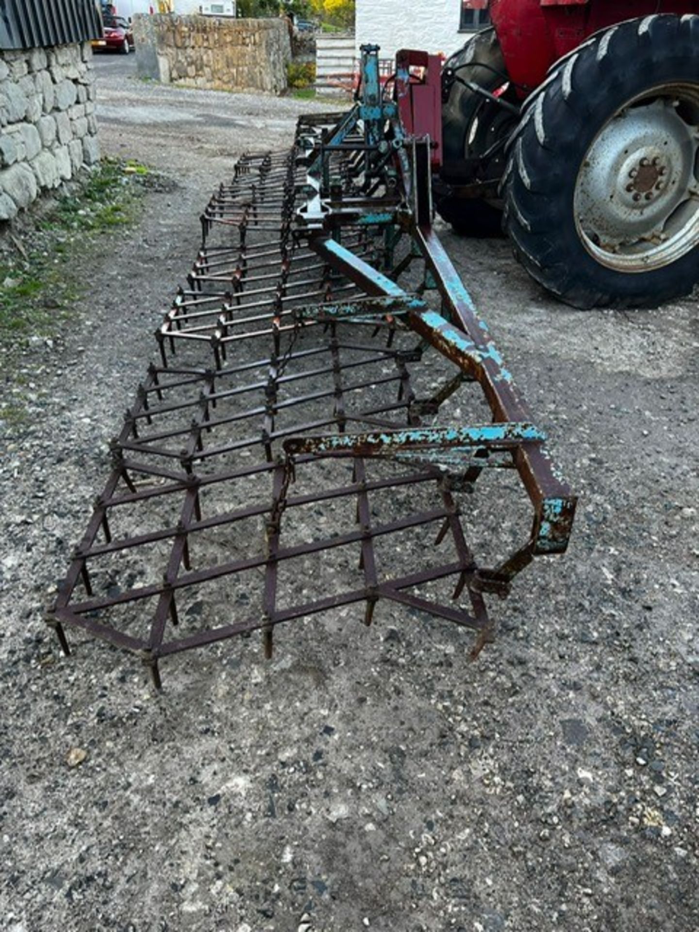 24' HYDRAULIC FOLD UP DRAG HARROW