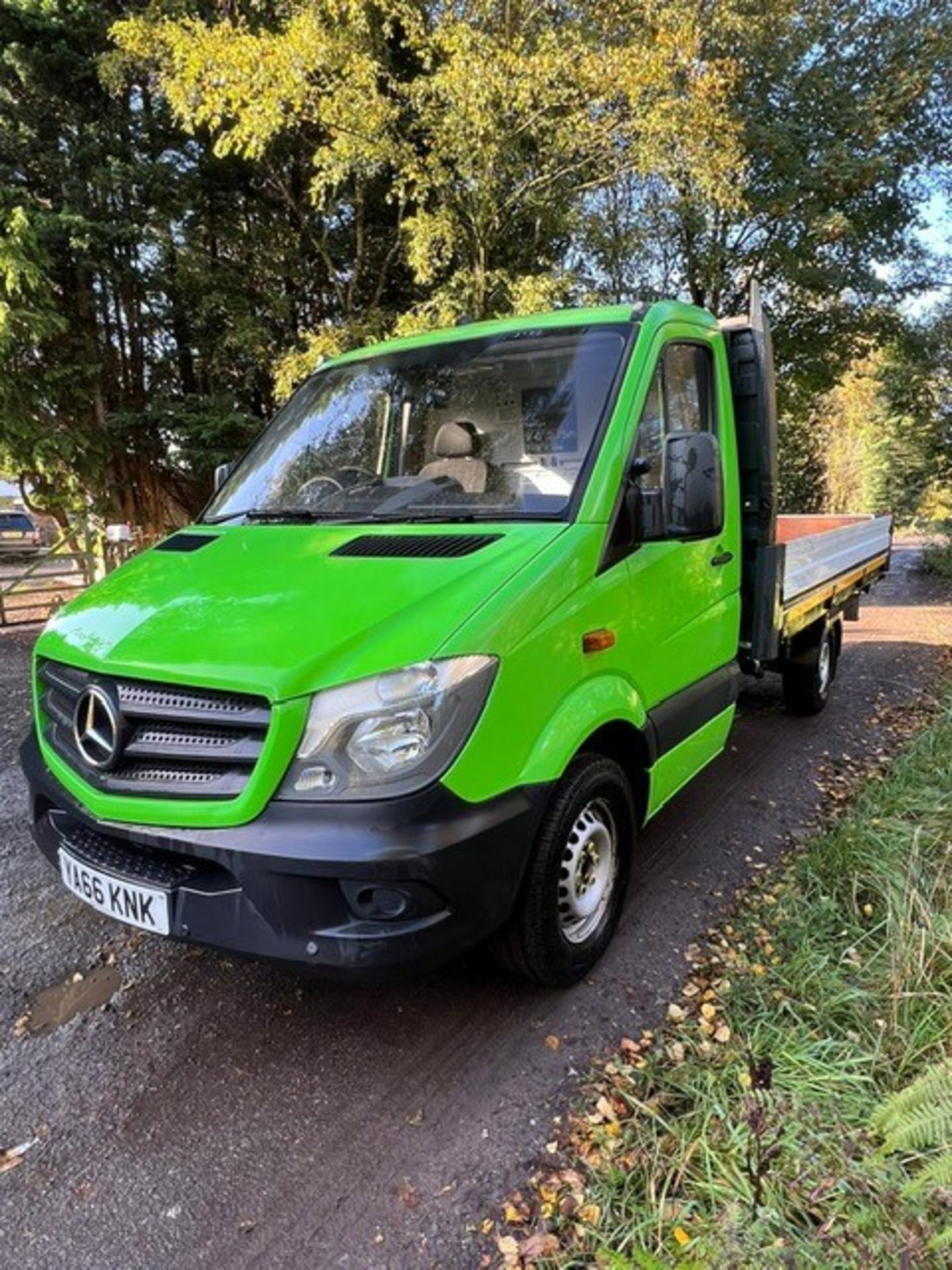 MERCEDES SPRINTER DROPSIDE TRUCK (2016) - Image 2 of 8