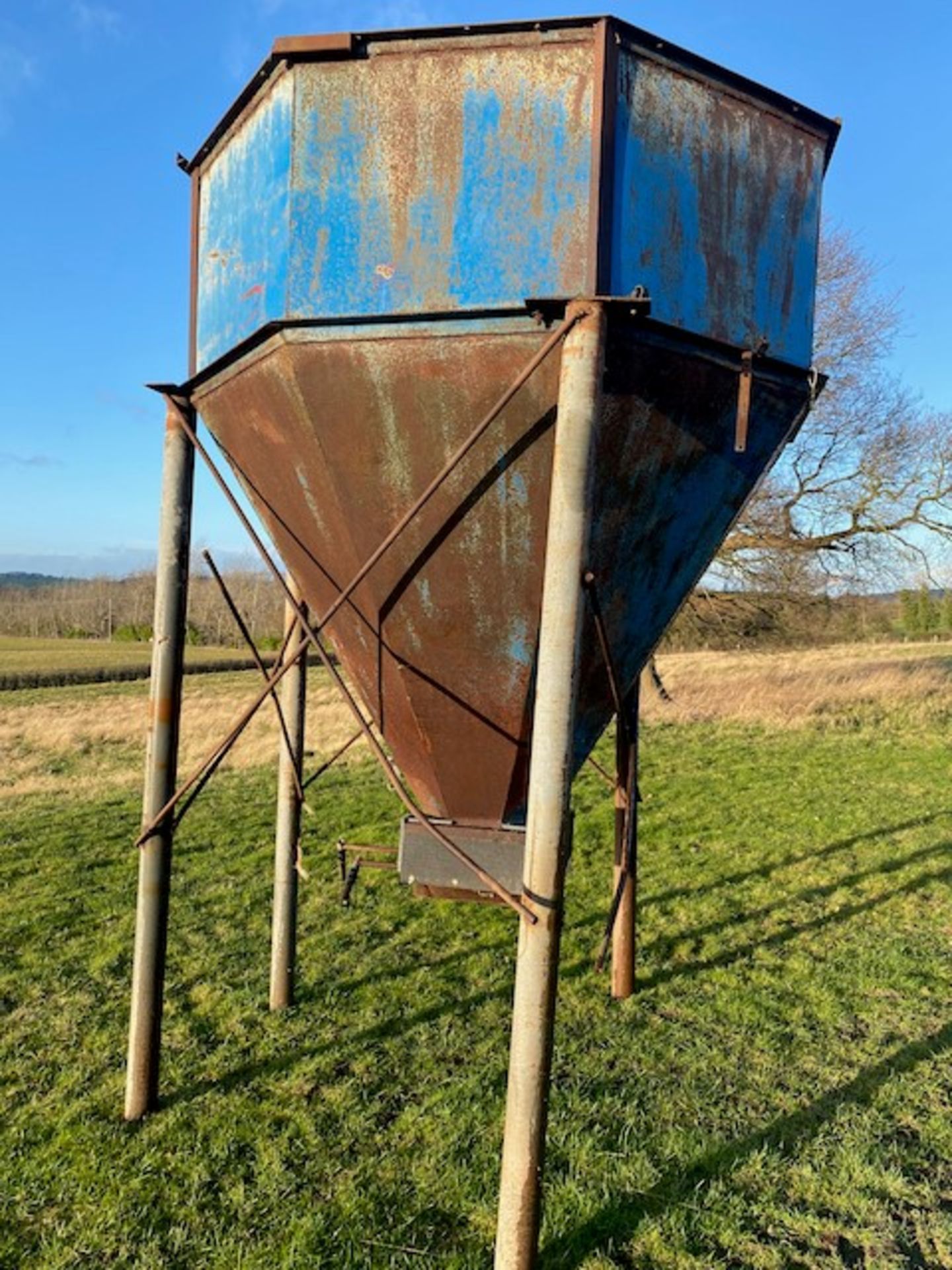 LARGE BIN/HOPPER