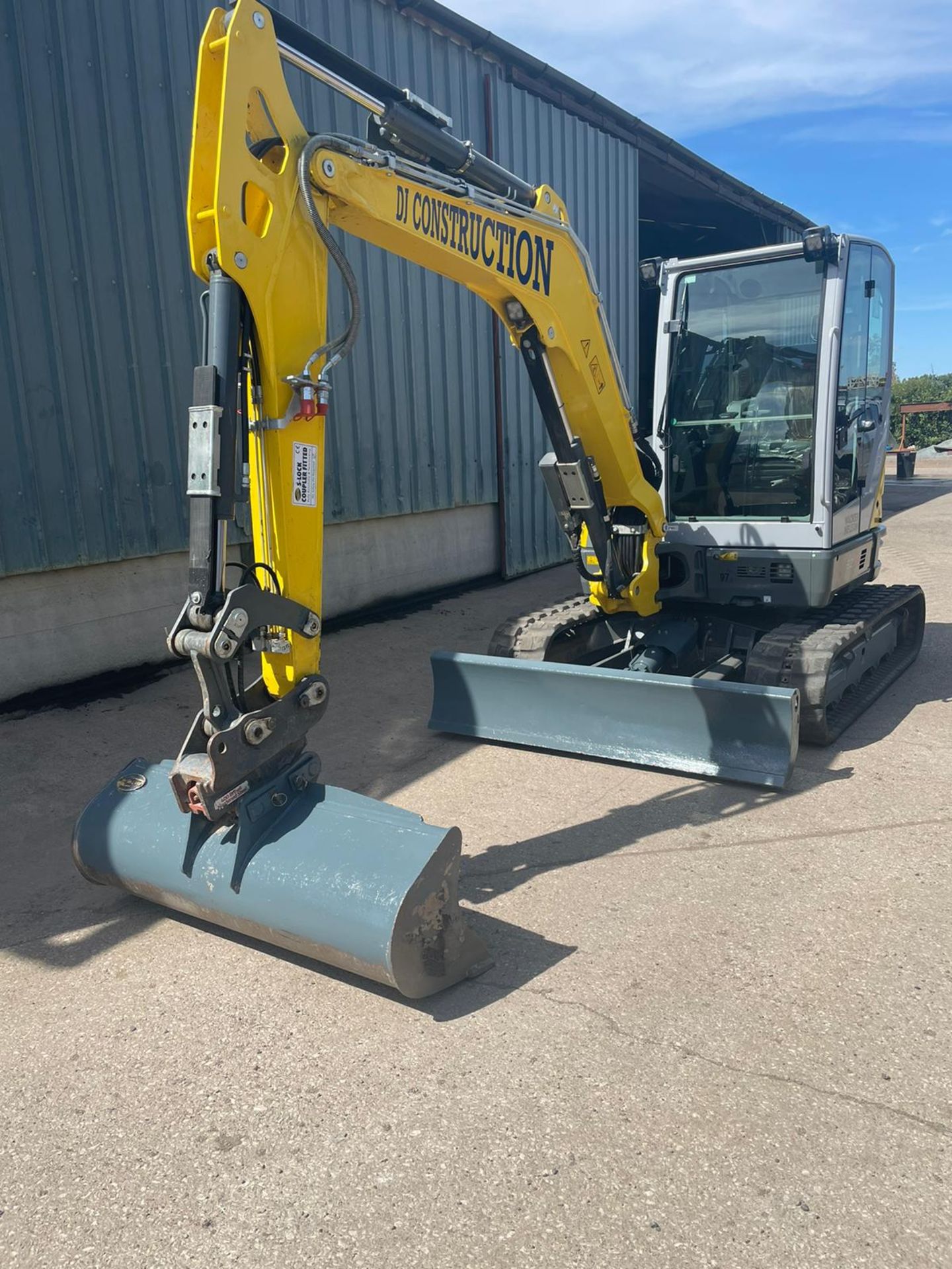 WACKER NEUSON 5 TON DIGGER