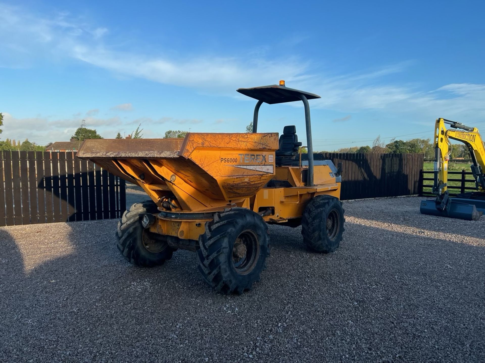 TEREX 856000 SWIVEL SKIP DUMPER