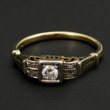 Ring mit Brillant und Diamantrosen