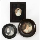 3 Biedermeier-Miniaturen: Damenporträts, 1x Kind