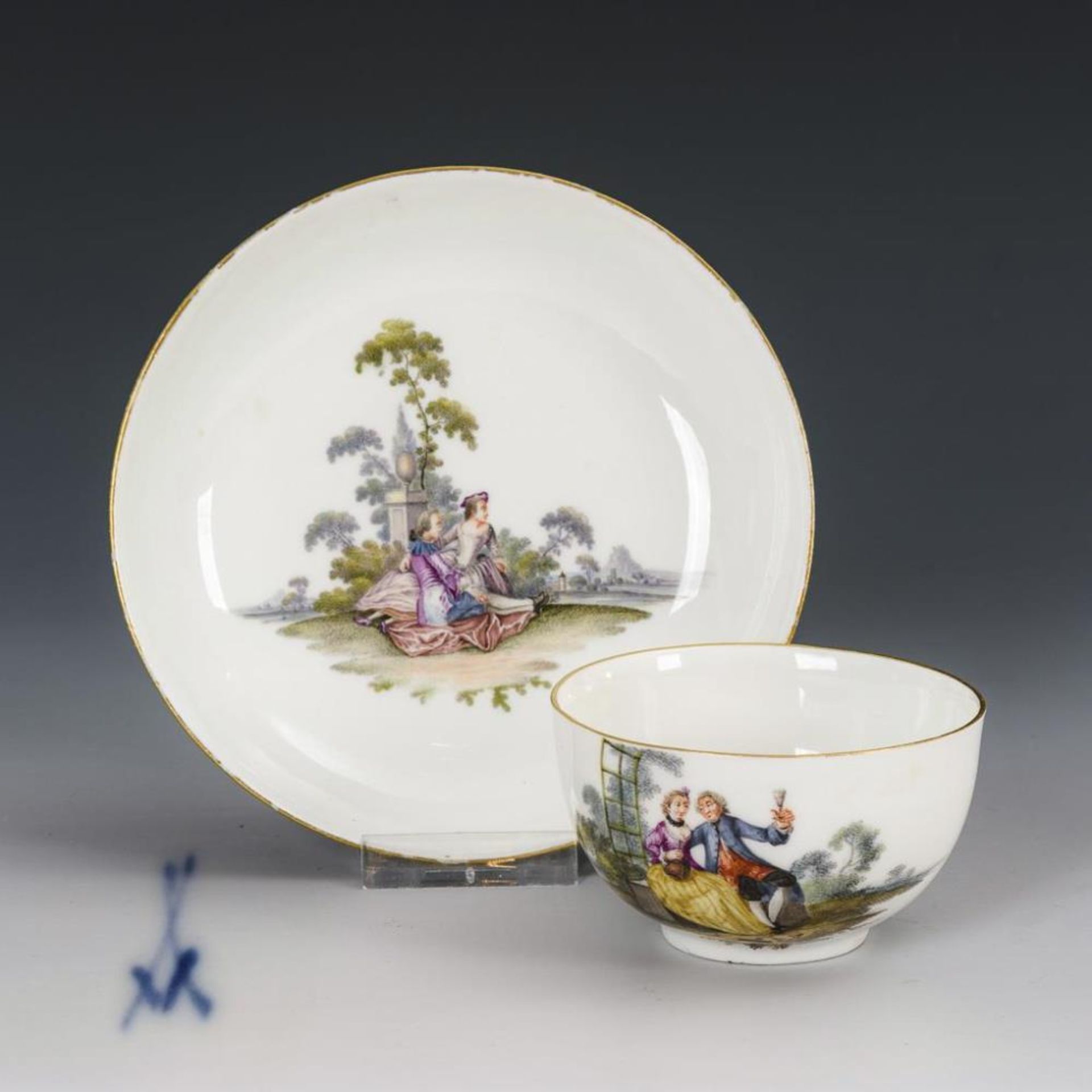 Tasse mit Watteau-Malerei. Meissen.