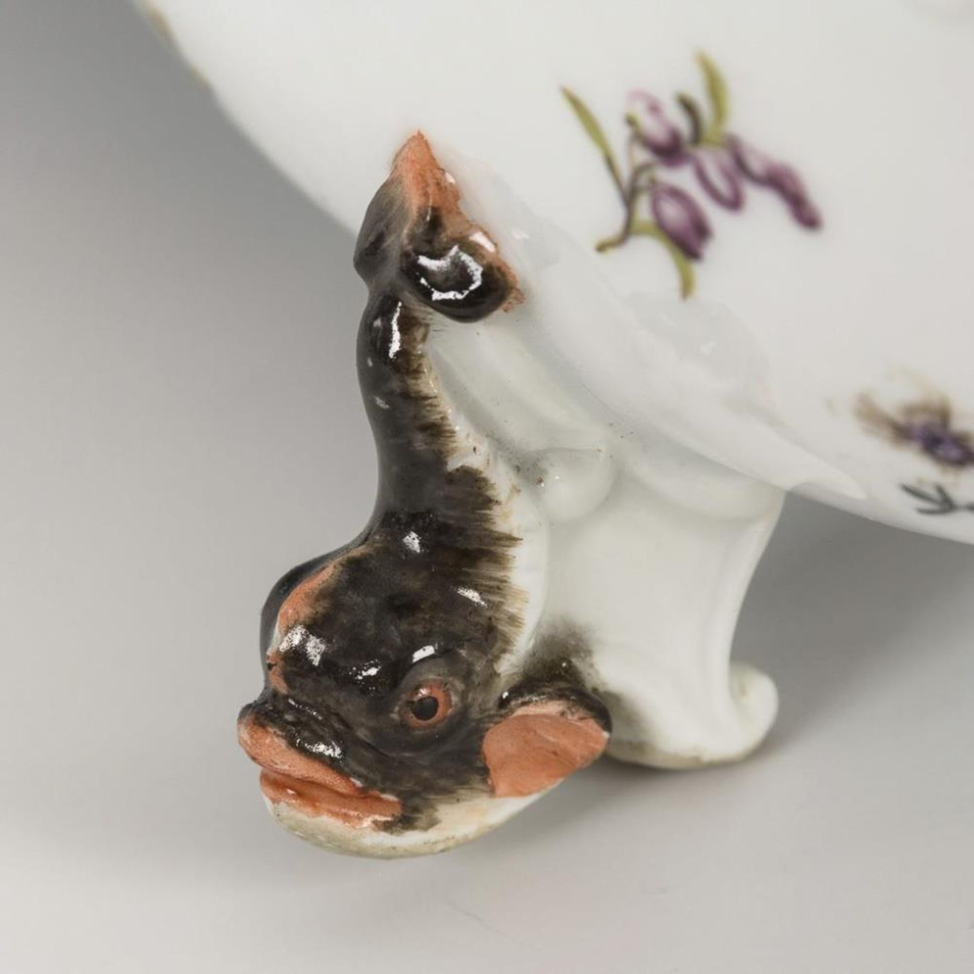 Seltene barocke Hundekopfschale. Meissen. - Bild 6 aus 9