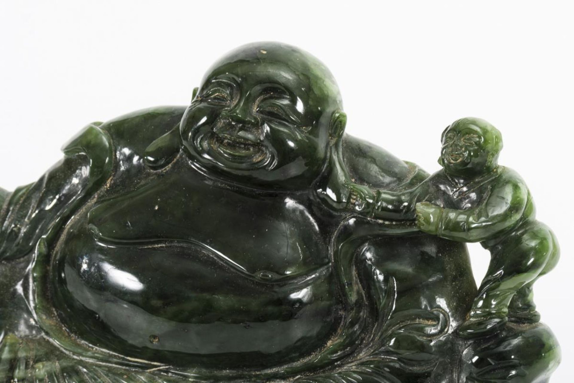 Hotei aus grüner Jade - Bild 2 aus 5