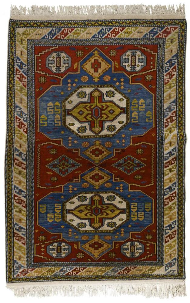 Ornamentteppich mit kaukasischem Dekor.