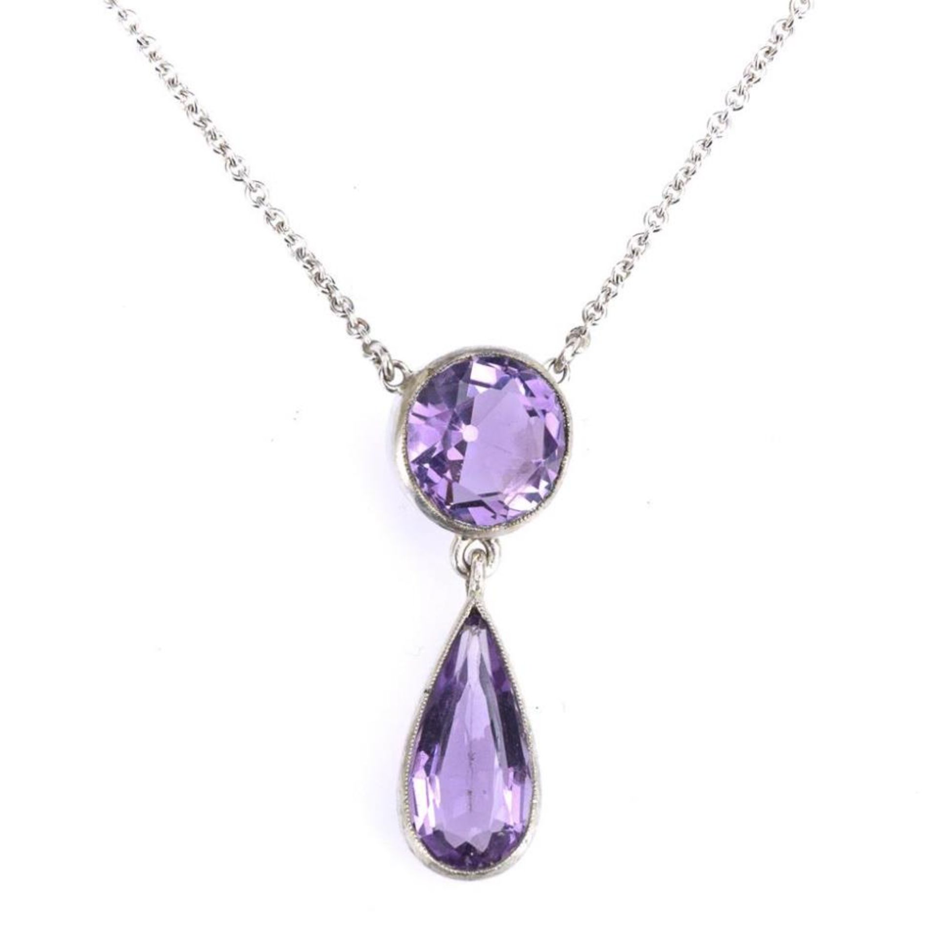 Collier mit Amethysten.