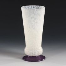 Französische Vase. Schneider.