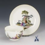 Tasse mit Watteau-Malerei. Meissen.