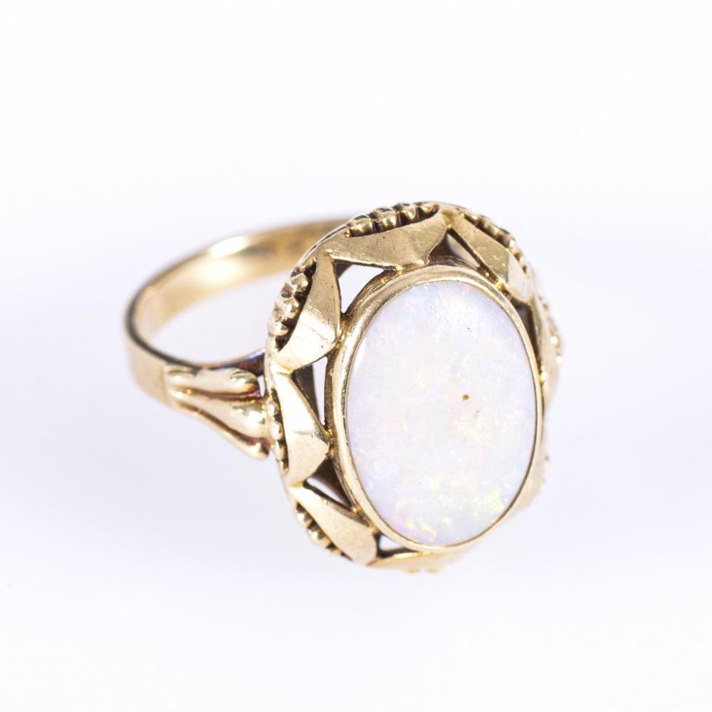 Ring mit Weißem Opal. - Image 2 of 2