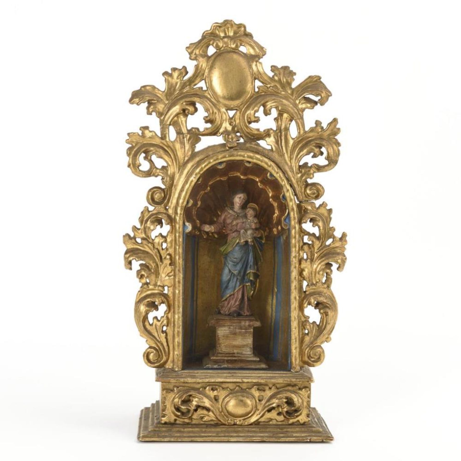 Barocker Hausschrein mit Madonnenfigur.