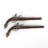 Paar zierliche Steinschlosspistolen.