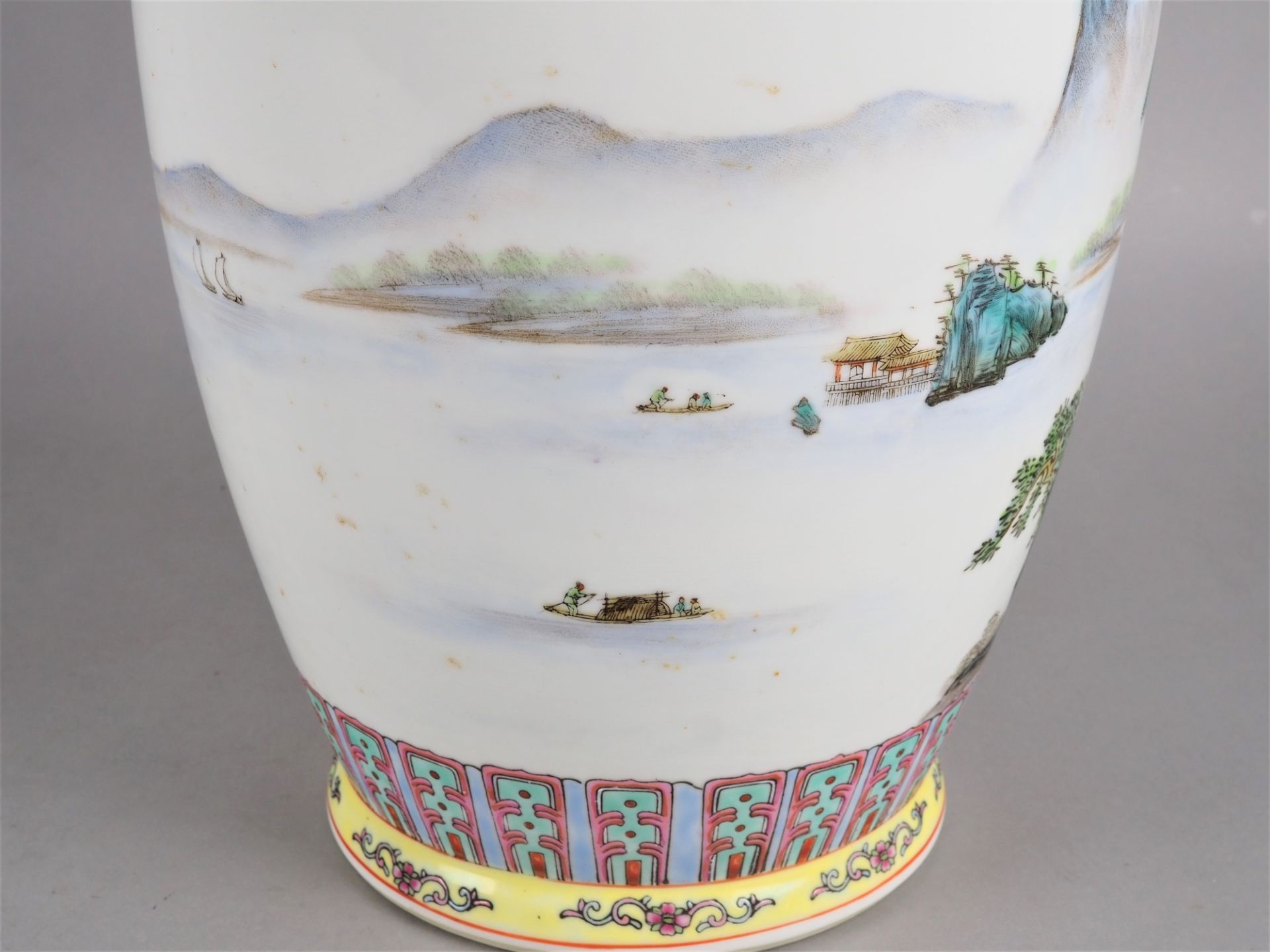 Antike Porzellan Vase, China, fein handbemalt - Bild 3 aus 6