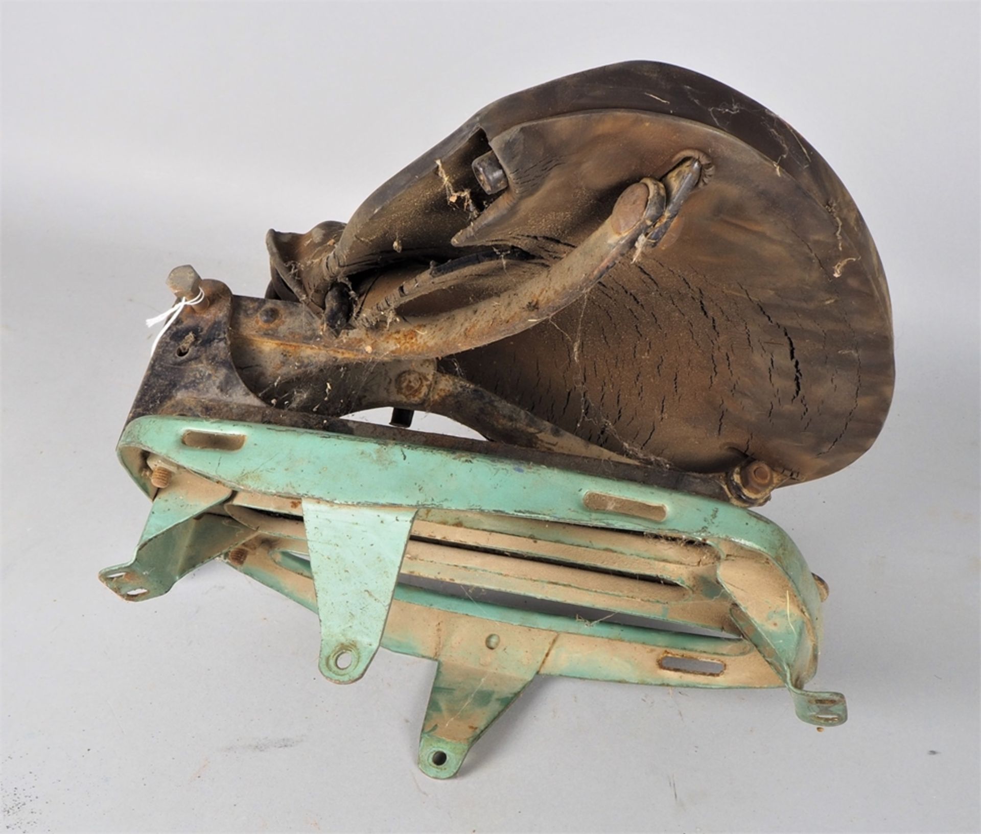 Motorcycle saddle Denfeld, 40/50s - Image 2 of 2