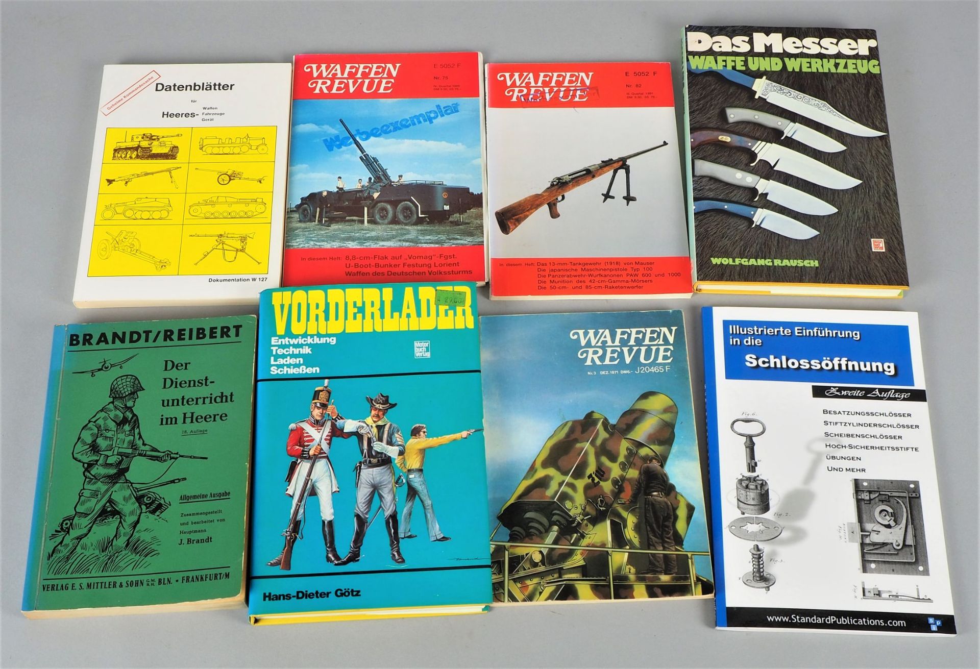 Convolute Weapons Literature and Military Books - Image 4 of 4