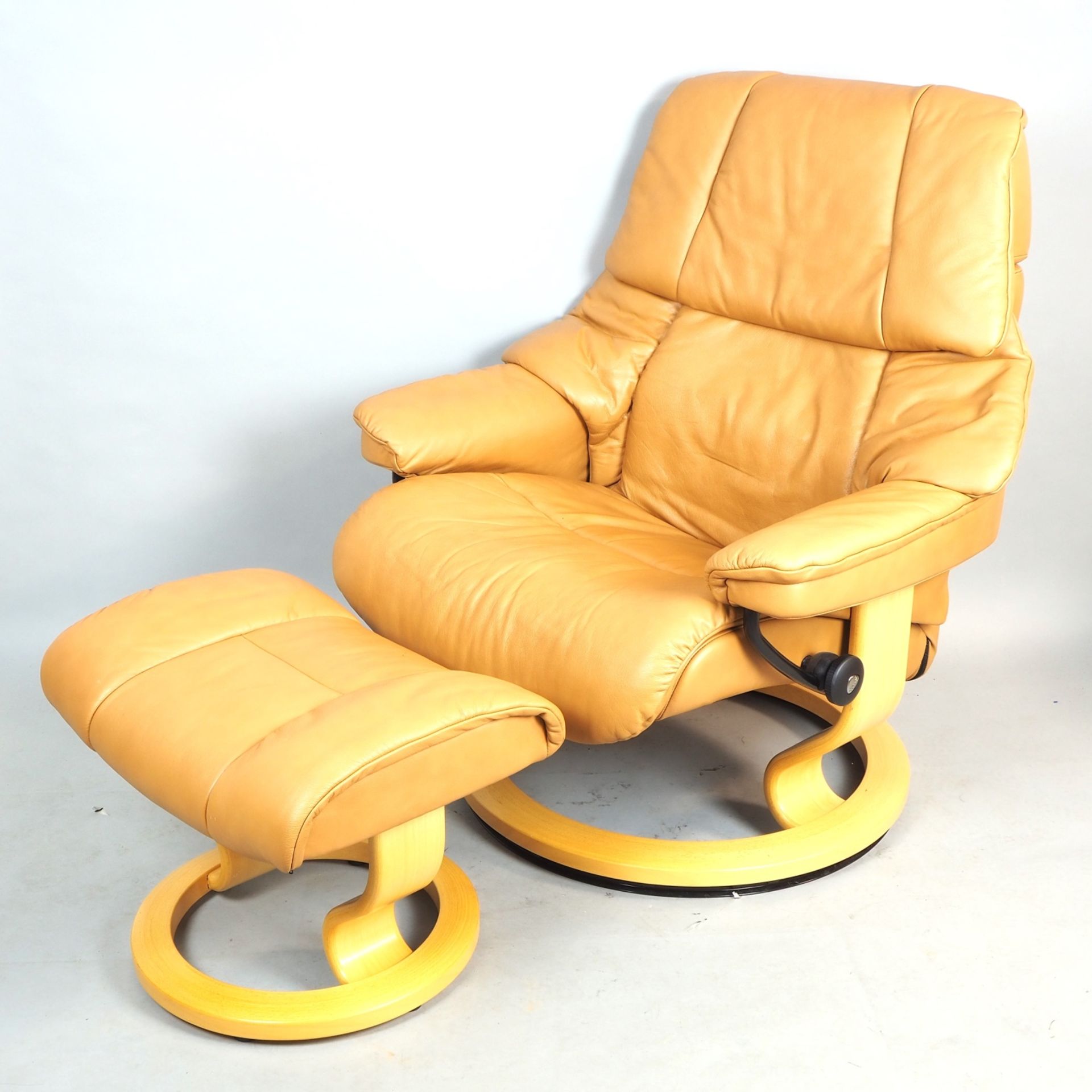 Ekornes Stressless Sessel RENO Classic (L) mit Hocker - Bild 2 aus 3