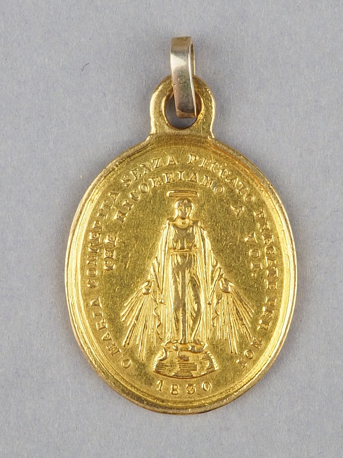 Miraculous medal, 18kt gold, Italy circa 1858 - Pope Pius IX. - Image 2 of 2