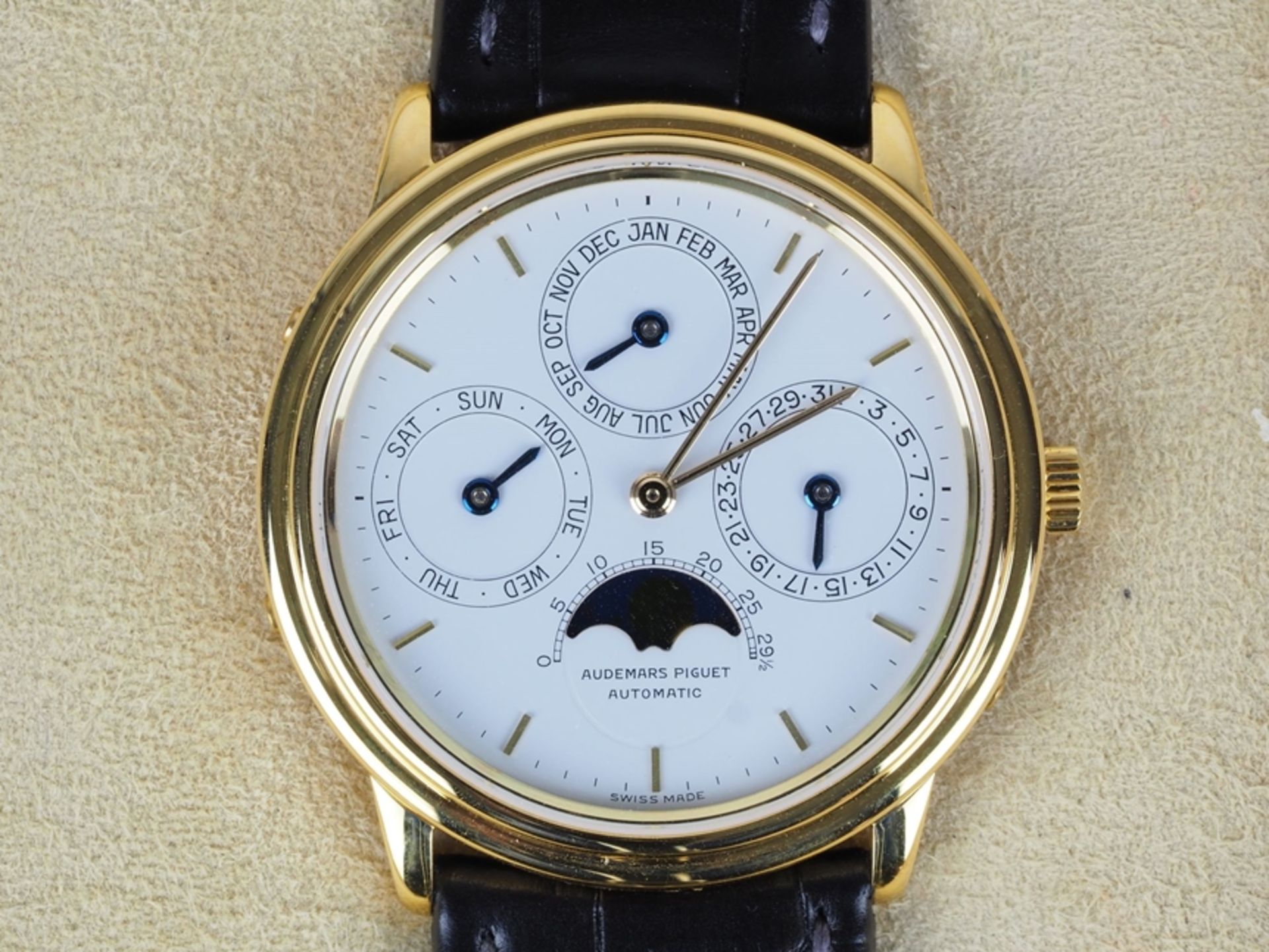 Audemars Piguet Quantieme Perpetual Automatique, 18k Gold - Image 2 of 5