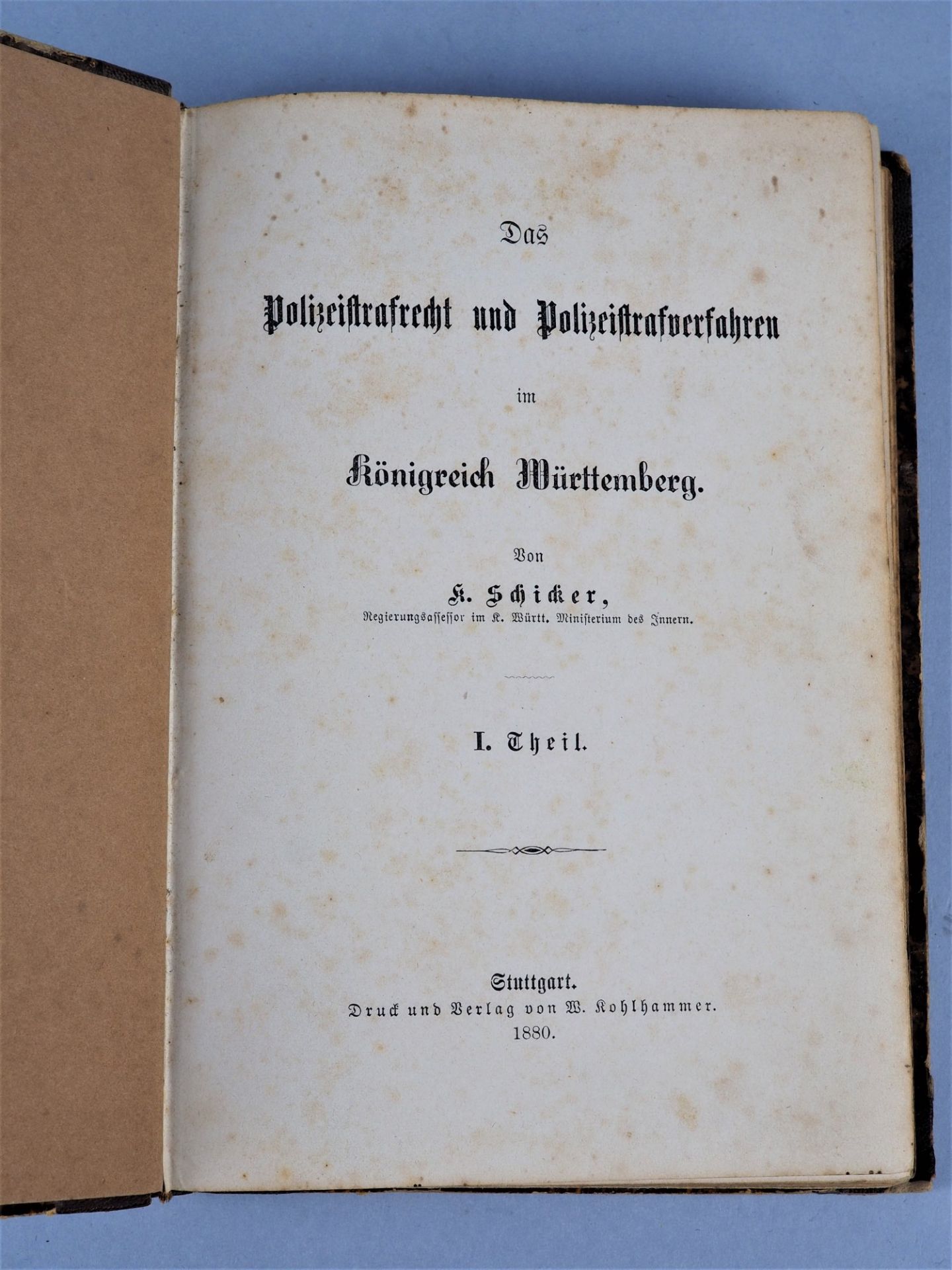 Buch: Das Polizeistrafrecht und Polizeistrafverfahren von 1880 - Bild 2 aus 2