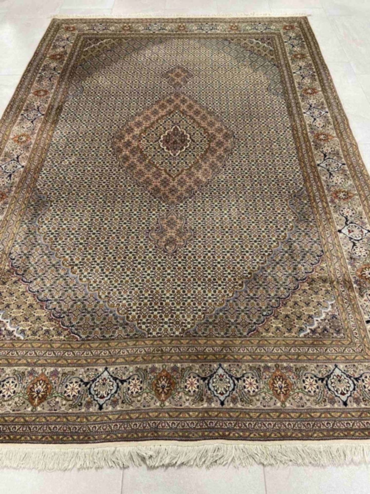 Tabriz Persian carpet, cork wool with silk, 50 Raj - 300 x 200cm - Image 2 of 5