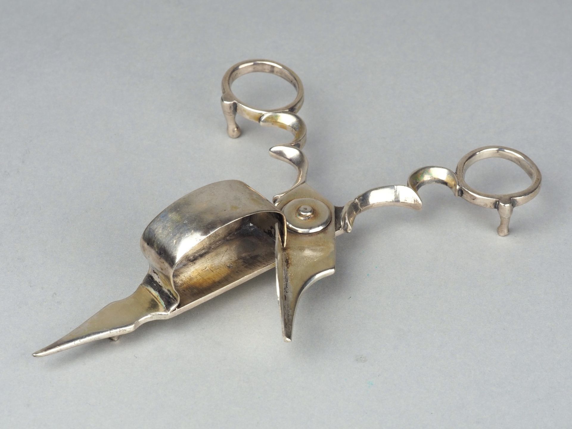 Silver plated candle snuffer, 19th c. - Image 3 of 4