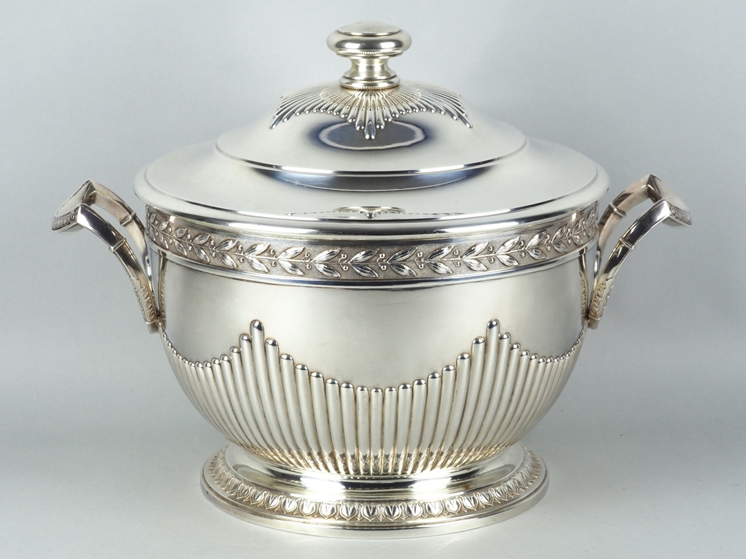 Courtly silver from the Grand Duke of Saxony for the German Empress: Large tureen circa 1903 from E