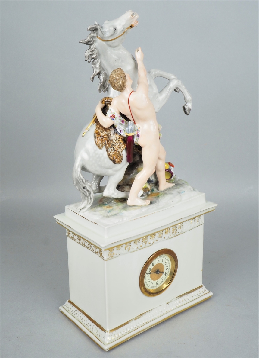 Clock in porcelain case around 1900 - Image 2 of 3