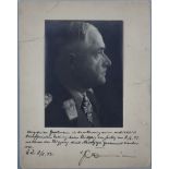 Robert Ritter von Greim, Generalfeldmarschall - Porträt mit Widmung & Signatur, 1943