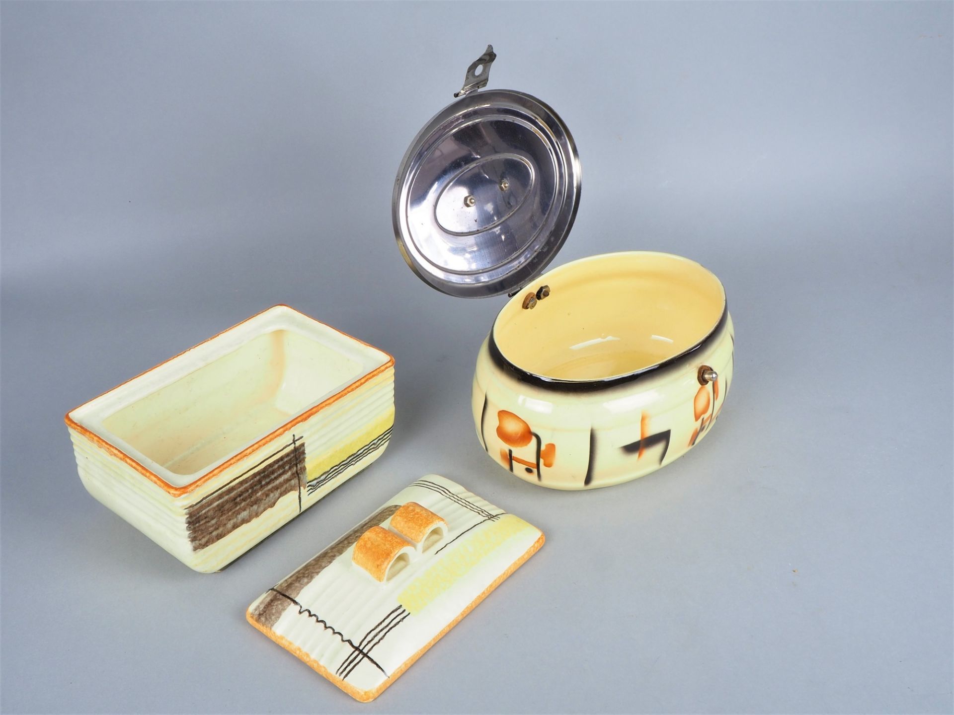 Two pastry boxes, 30s. - Image 2 of 2