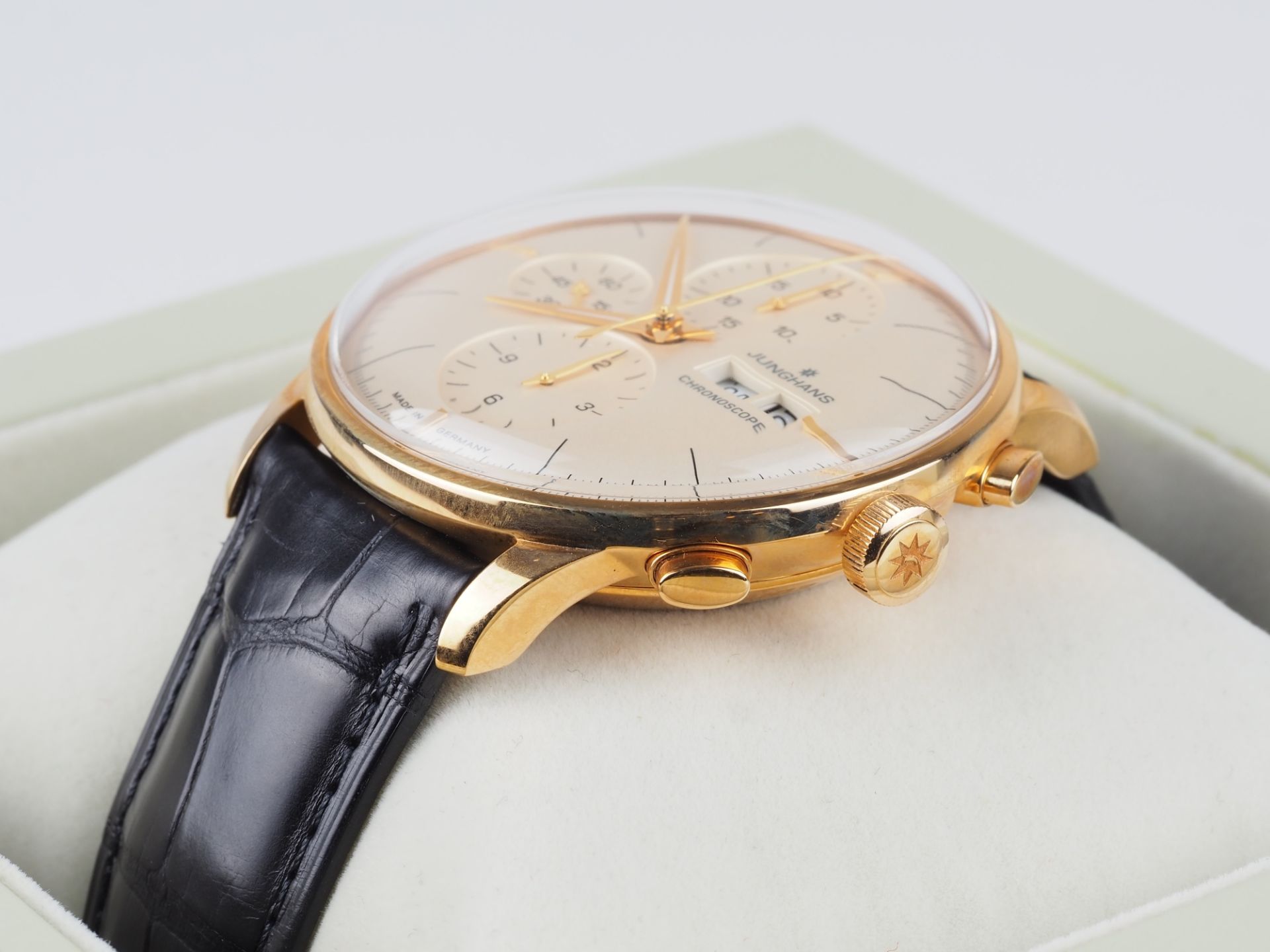 Junghans Meister Chronoscope Gold, Limited Edition 144/151, unworn. - Image 2 of 5
