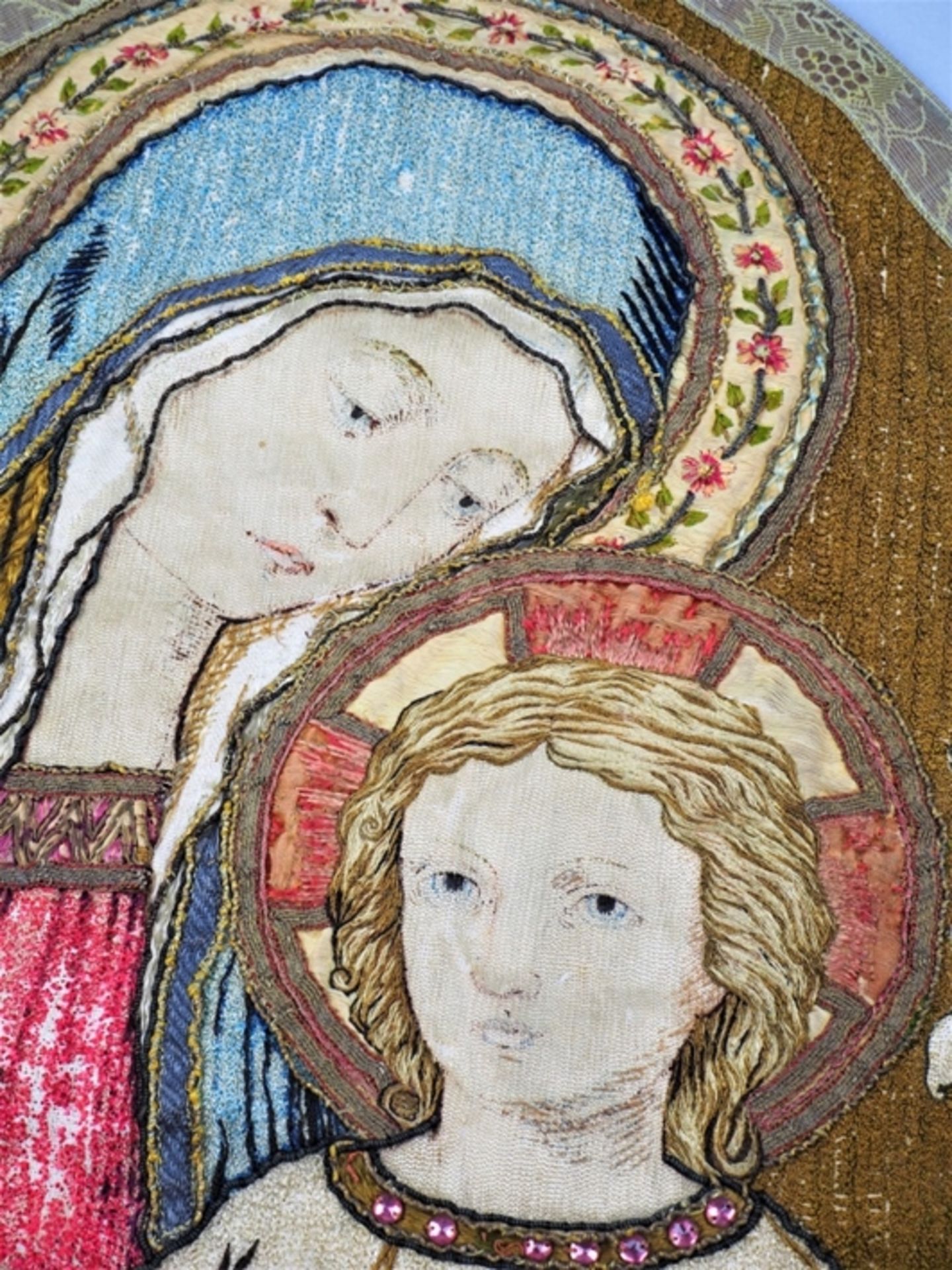 Embroidery Madonna with child, around 1900 - Image 4 of 5