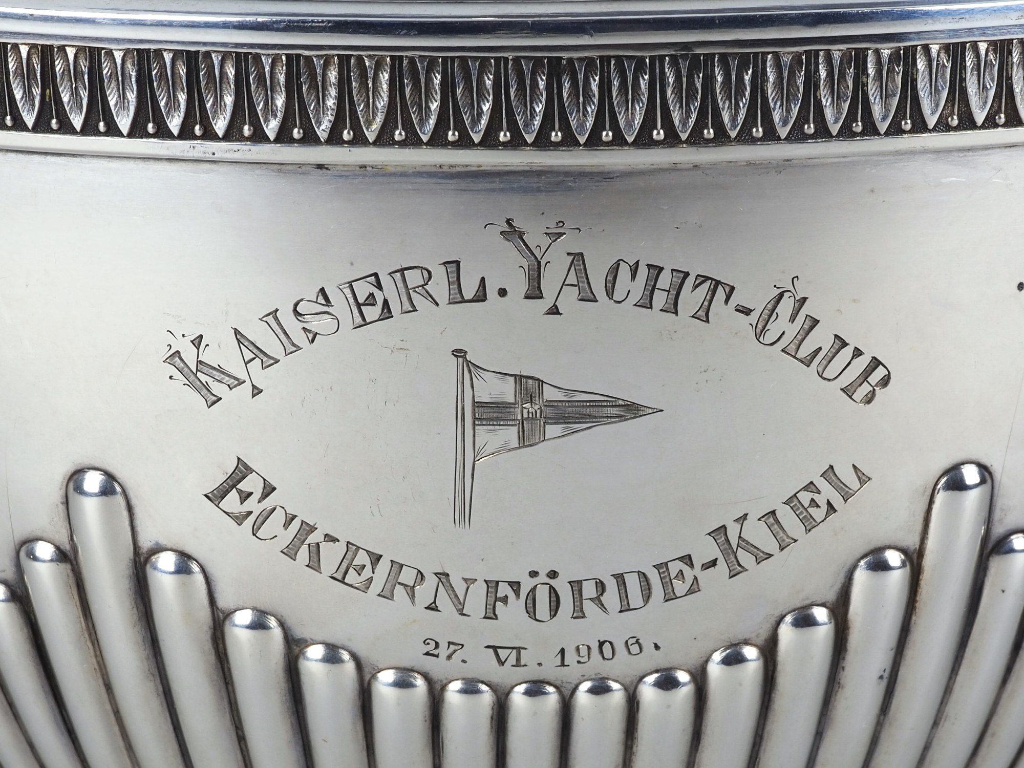 Imperial Yacht Club Kiel "Eel Regatta": silver bowl as regatta prize 1906 from Kaiser Wilhelm II of - Image 5 of 9