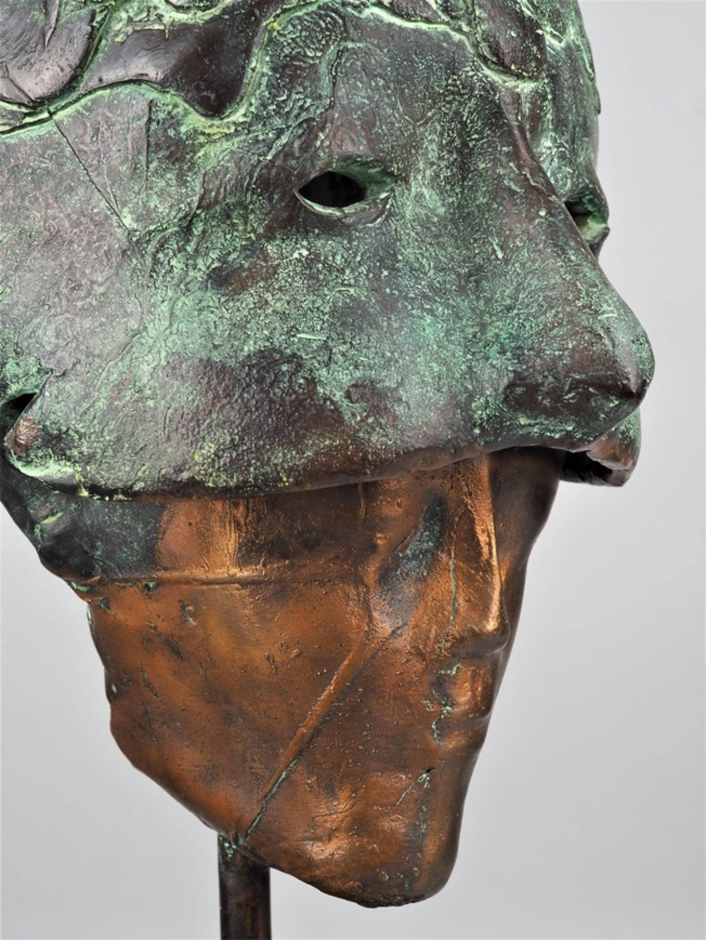 Bronzeplastik Kopf mit Maske - monogrammiert "A.P.", 1999 - Bild 4 aus 5