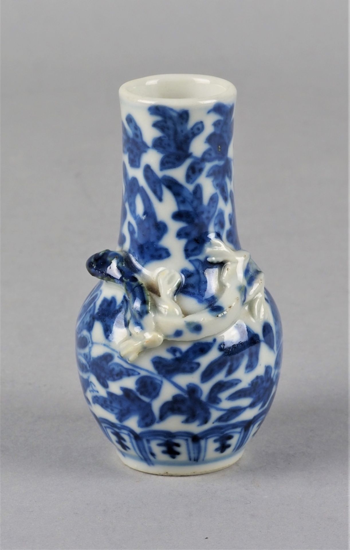 Zwei chinesische Vasen, wohl Ende 19. Jh. - Bild 3 aus 5