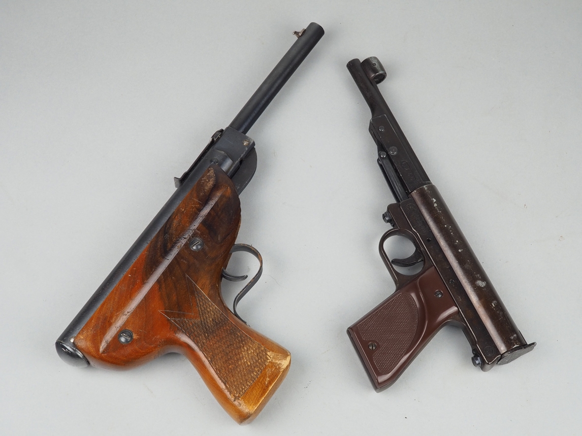 2 air pistols 4,5 mm (.177), ca. 1960s