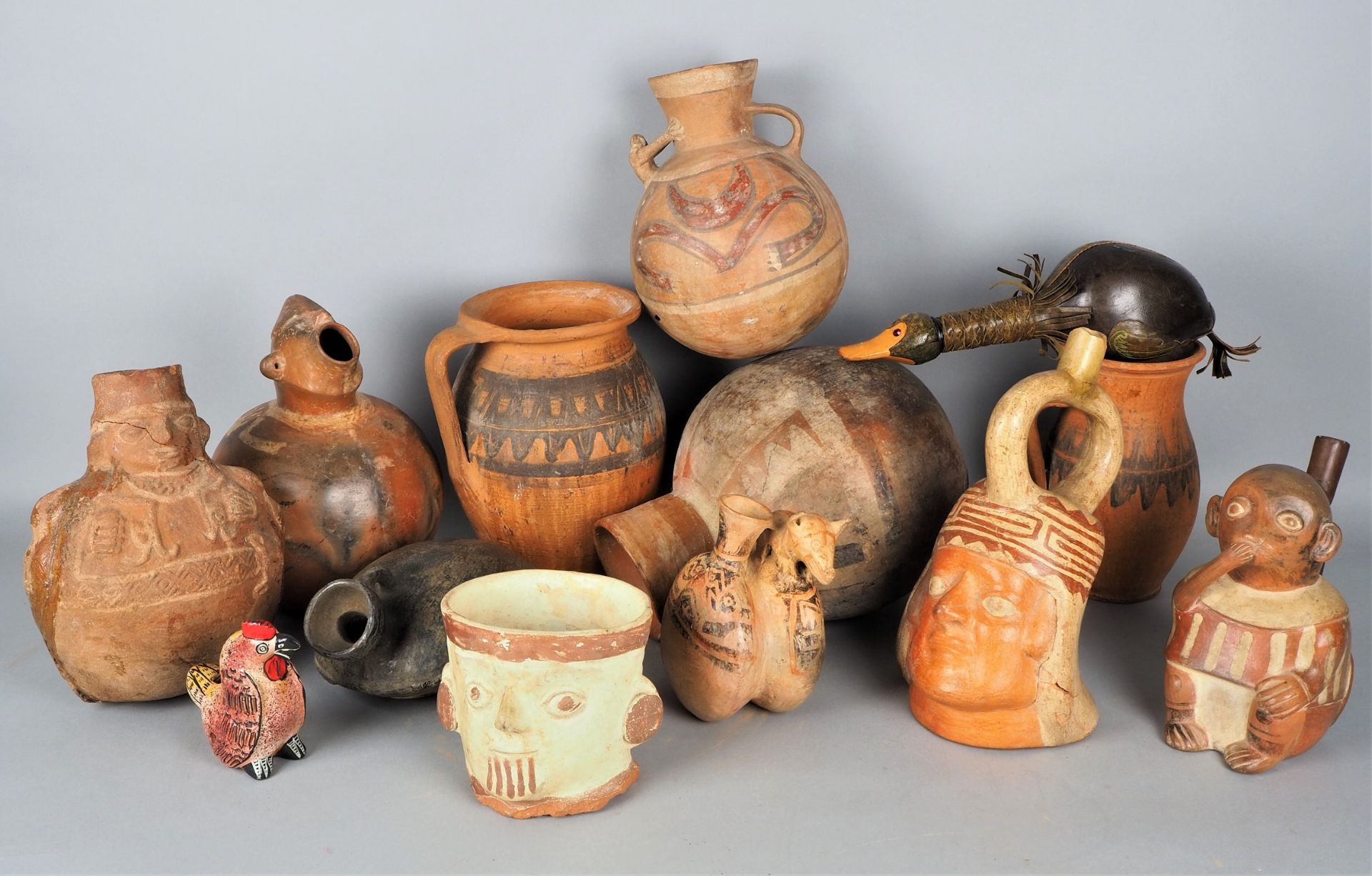 Mixed lot of South American clay vessels (13 pieces), Ecuador/Peru