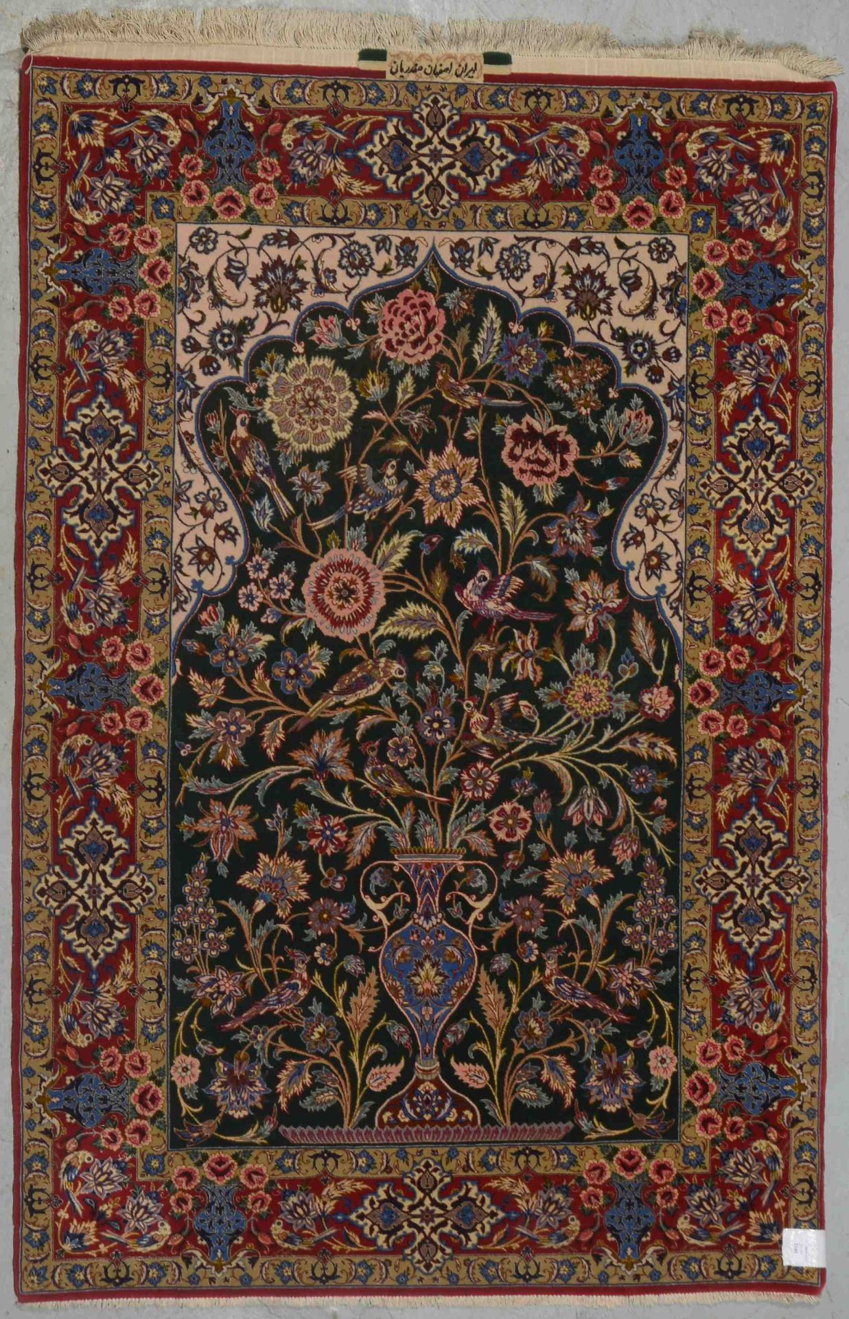 Isfahan, Korkwolle auf Seide, sehr feine Knüpfung, ca. 850.000 Knoten/qm, mit Blüten-/Vogelmotiven u