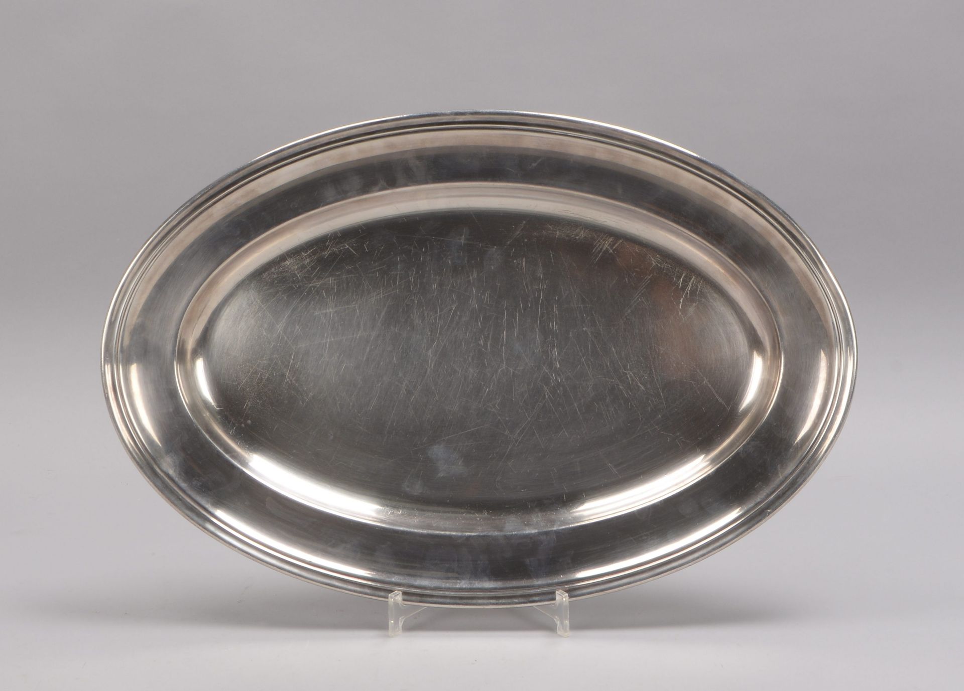 Servierplatte, versilbert, ovale Form, bezeichnet &#039;Art Krupp Berndorff&#039;; Ma&szlig;e 53 x 3