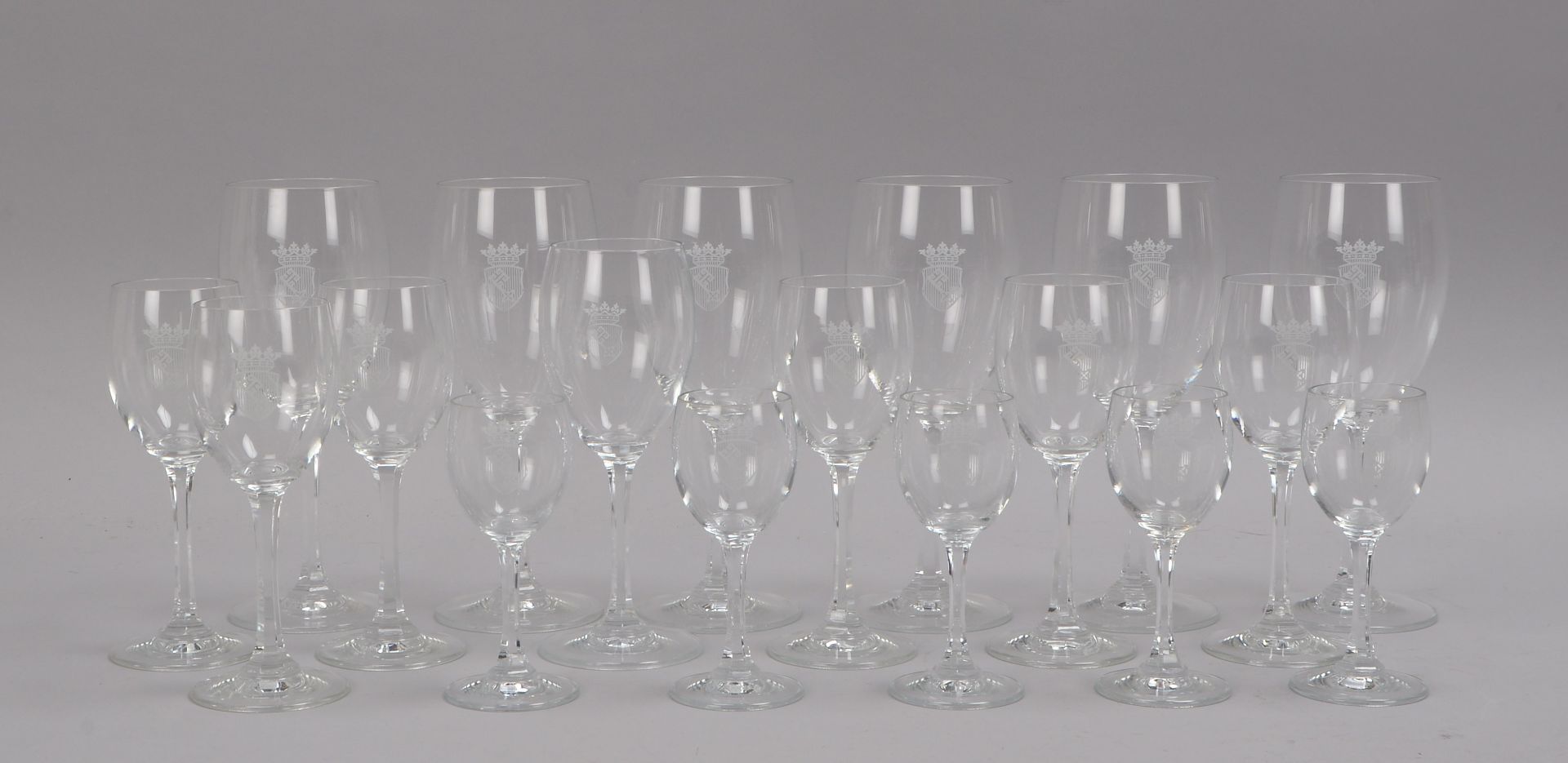 Tischglas-Konvolut, Motiv &#039;Bremer Wappen&#039;, 2x verschiedene Sets: H&ouml;he 14 cm, und H&ou