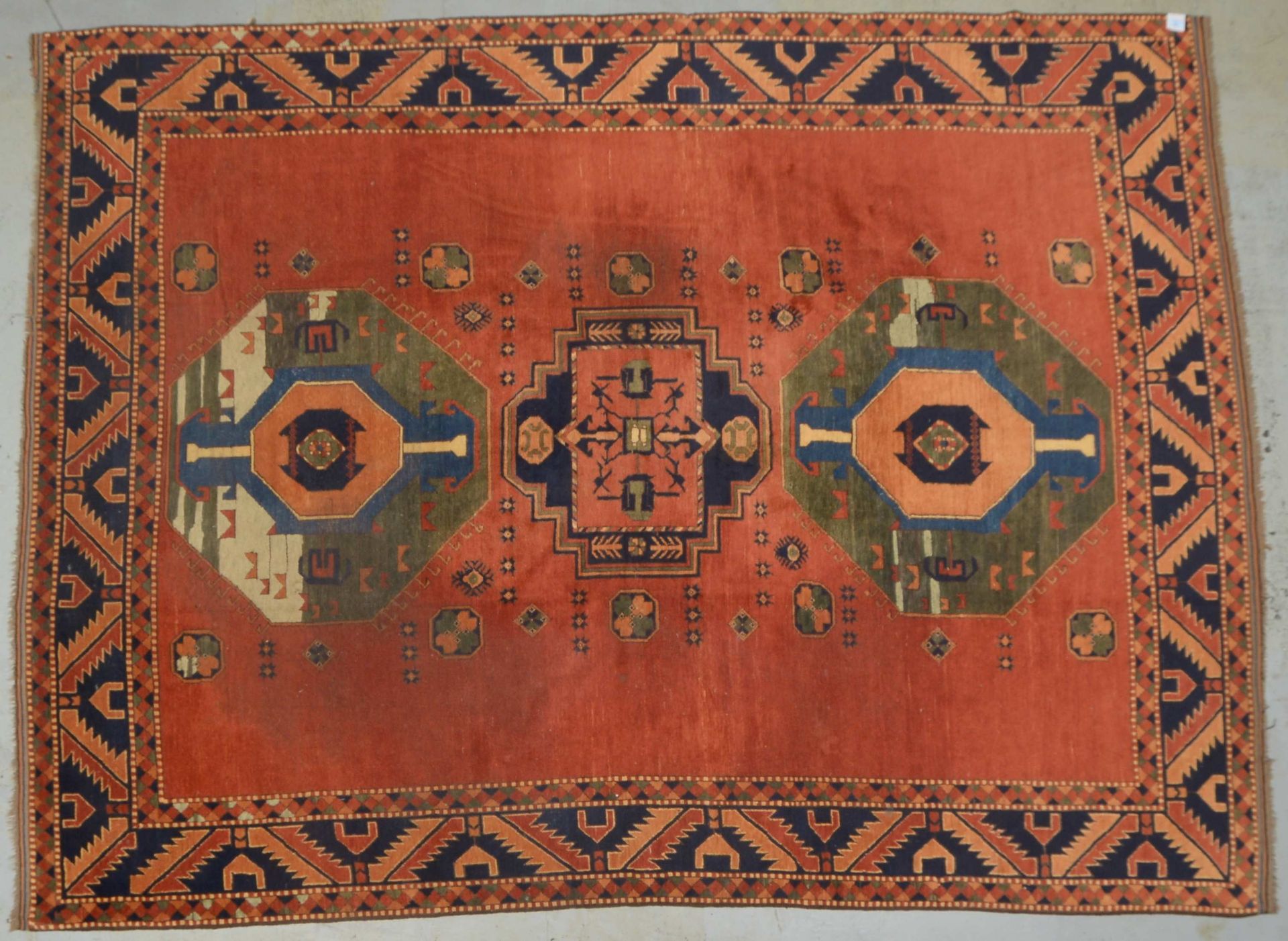 Kars Kazak, Maße 320 x 240 cm (mit Gebrauchsspuren) 