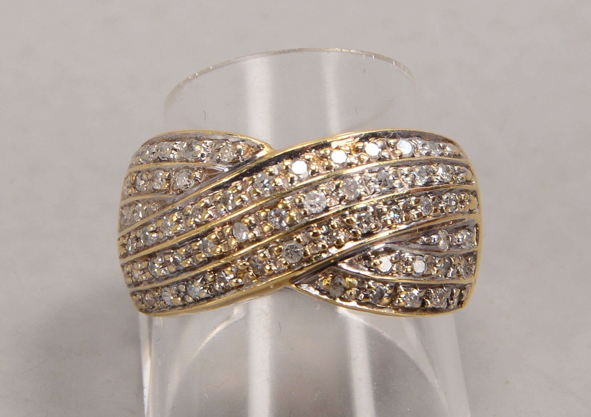 Ring, 585 GG (gestempelt), mit vielfachem Brillantbesatz/zusammen ca. 0,50 ct; RG 60, Gewicht 6,40 g - Image 2 of 2